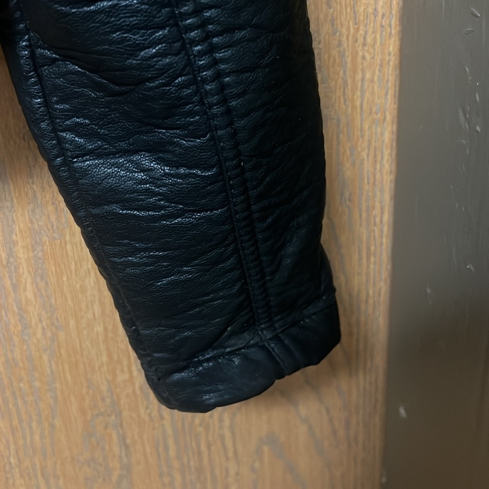 Women’s Size Medium Pendleton, Leather Jacket - image 7